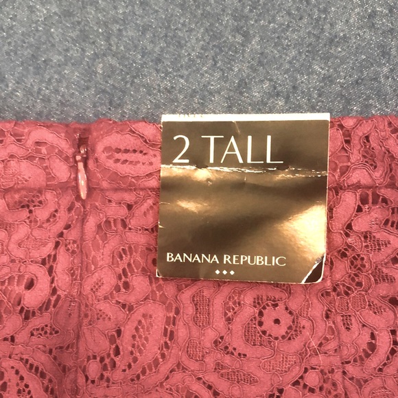 BANANA REPUBLIC rich burgundy red lacy pencil skirt - Picture 5 of 6